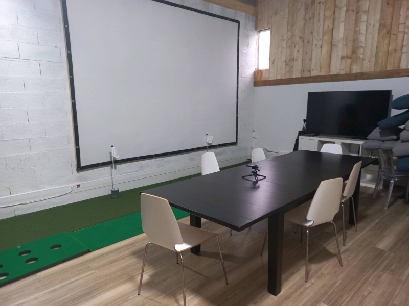 comment réaliser son séminaire d'entreprise avec initiation golf à Alès proche d'Anduze
