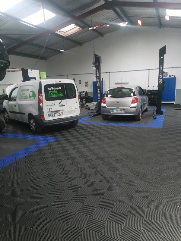 Où trouver un garage voiture hybride et électrique sur Le Crès proche Montpellier